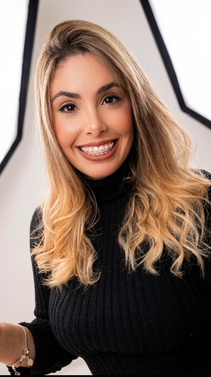 Aline Lopes, especialista em desenvolvimento, Cloud Azure e inteligência artificial